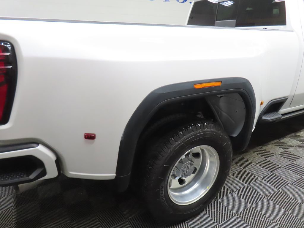 Used 2024 GMC Sierra 3500 Denali w/ Denali Reserve Package image 42