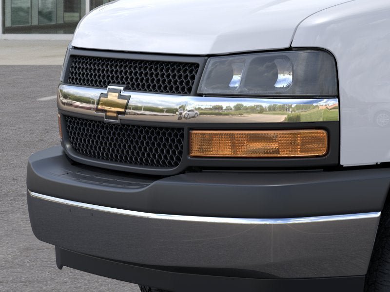 New 2026 Chevrolet Express 4500 w/ Power Convenience Package RWD image 28