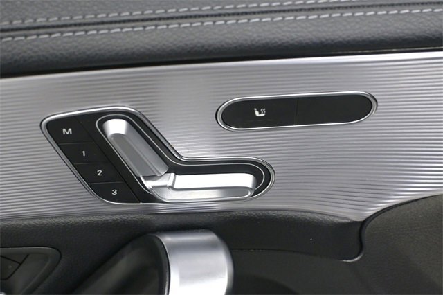 Used 2020 Mercedes-Benz CLA 250 4MATIC image 15