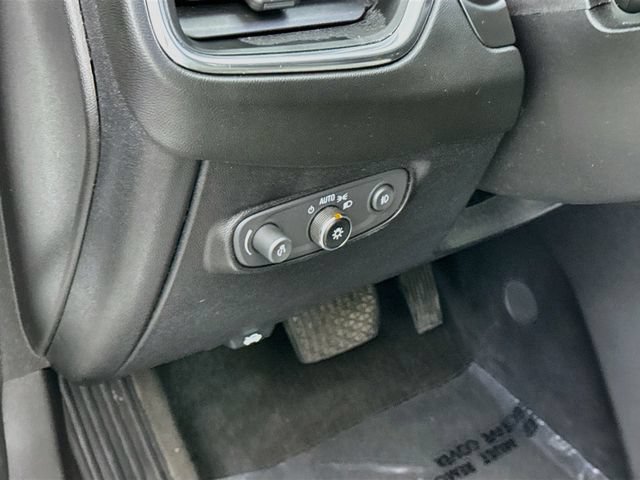 Used 2018 Chevrolet Equinox Premier AWD/4WD image 10