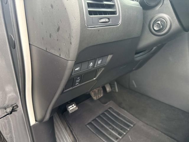 Used 2024 Nissan Armada SL w/ Captain's Chairs Package AWD/4WD image 24
