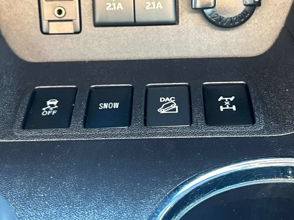 Used 2018 Toyota Highlander Limited Platinum AWD/4WD image 29