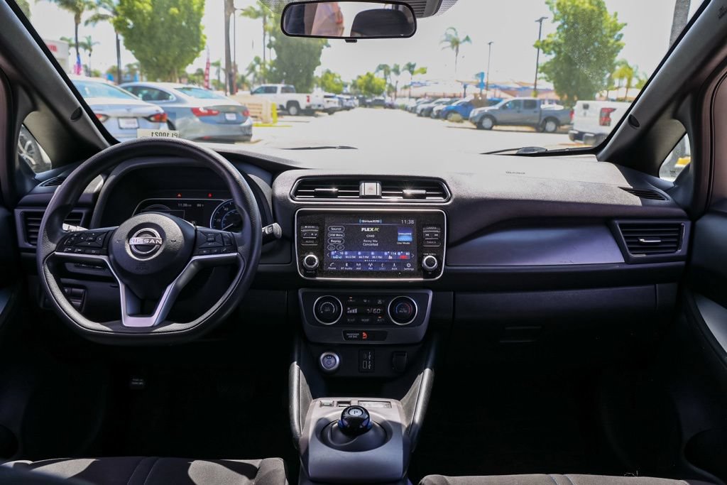 Used 2024 Nissan Leaf S FWD image 22