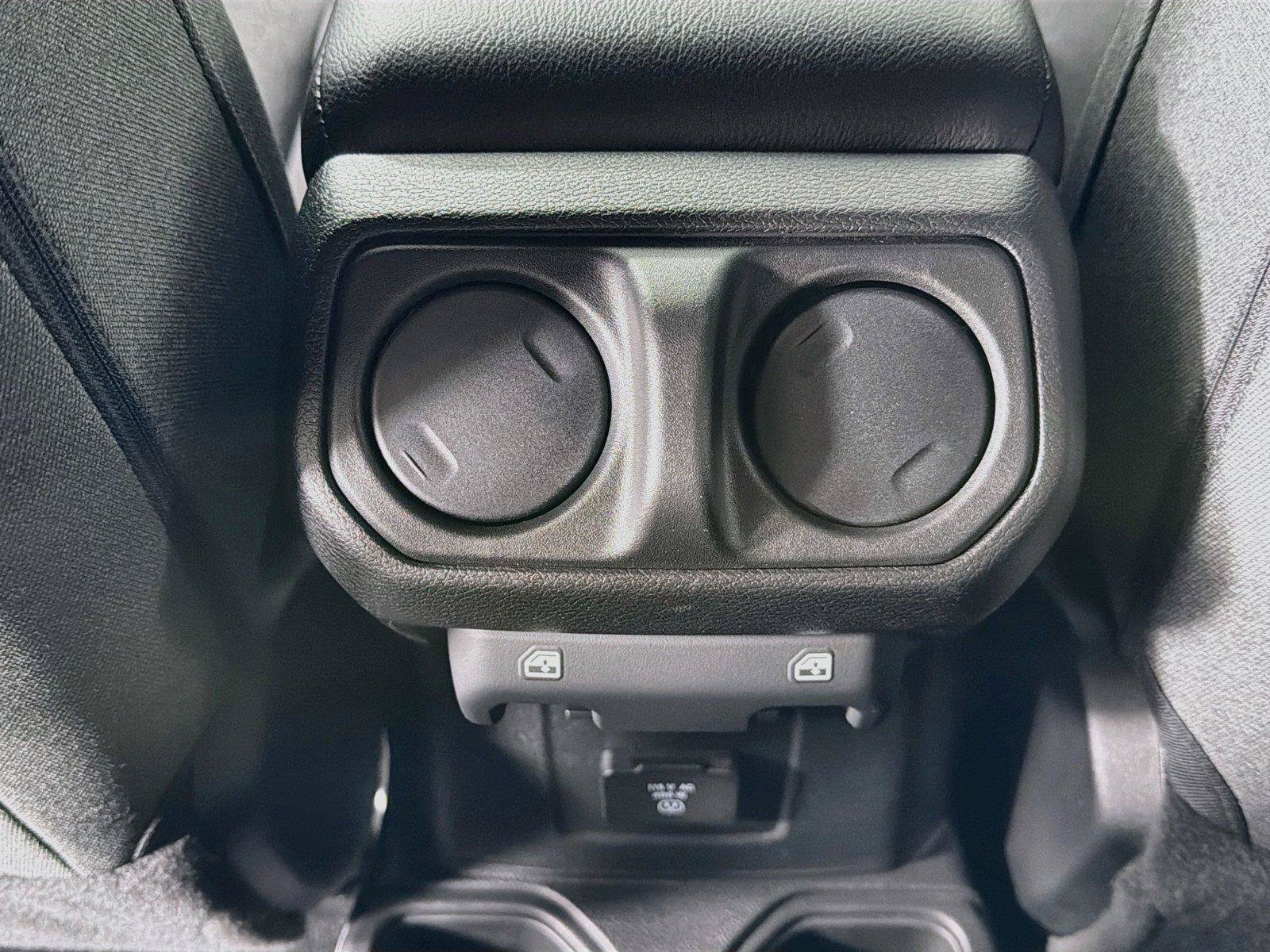 Used 2025 Jeep Gladiator Sport AWD/4WD image 29