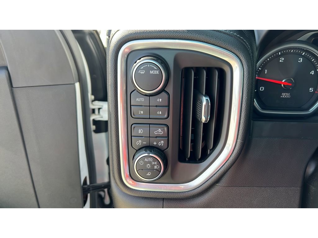 Certified 2020 Chevrolet Silverado 3500 High Country w/ Z71 Off-Road Package image 23