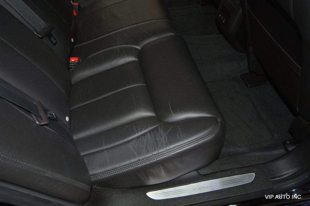 Used 2010 Cadillac DTS Premium w/ Driver Awareness Package image 28