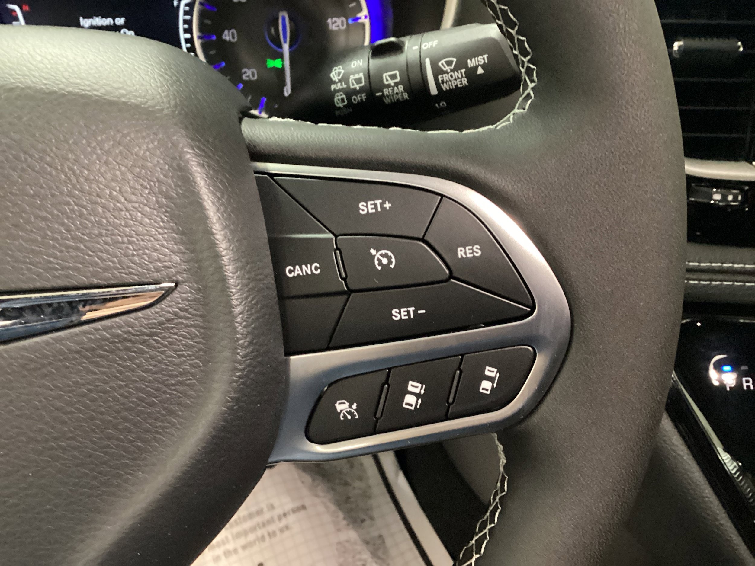 New 2026 Chrysler Pacifica Select FWD image 22