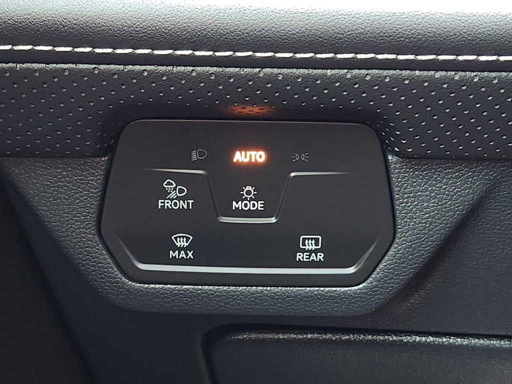 Used 2024 Volkswagen Atlas SEL Premium R-Line AWD/4WD image 26