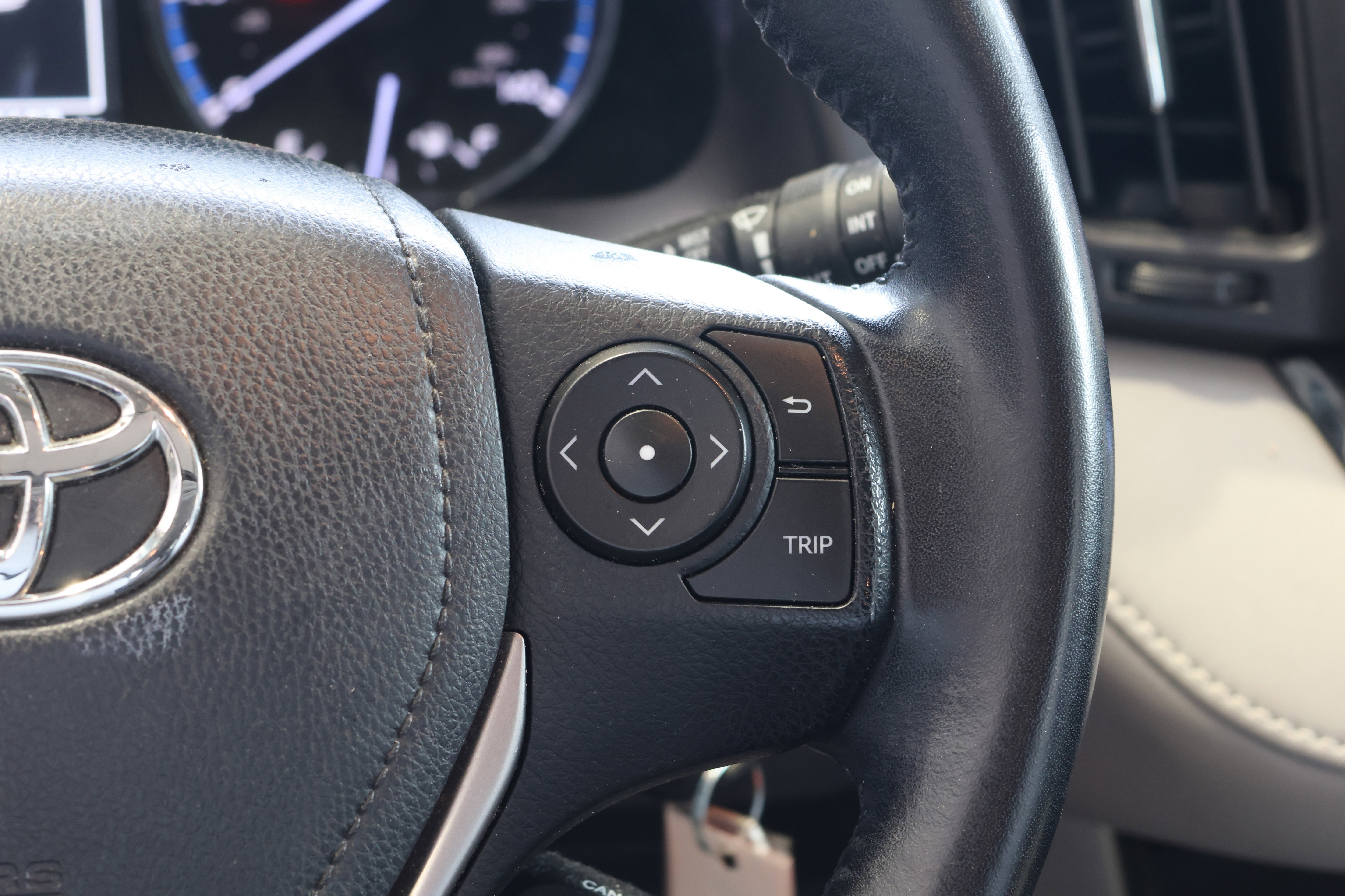 Used 2016 Toyota RAV4 XLE image 20