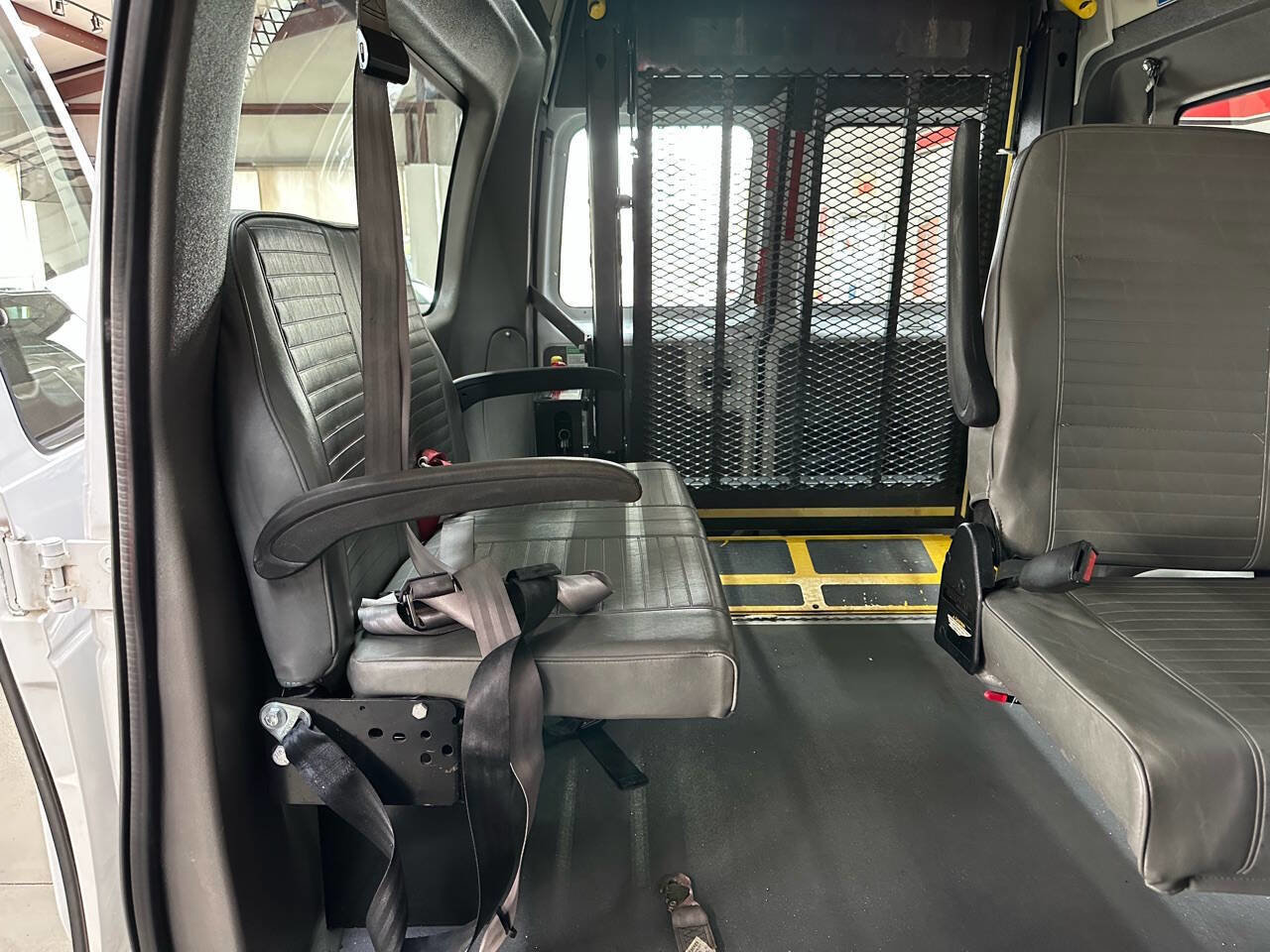 Used 2012 Ford E-250 and Econoline 250 w/ PWR Group image 15