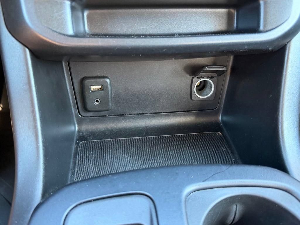 Used 2017 Chevrolet Colorado W/T RWD image 19