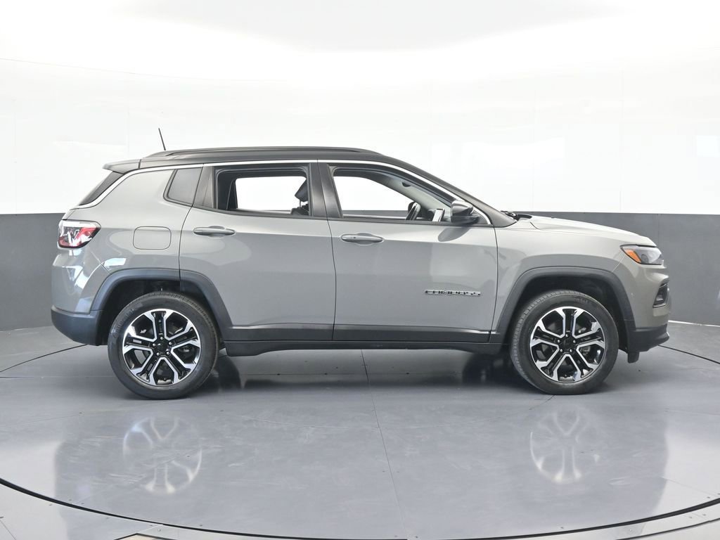 Used 2022 Jeep Compass Limited image 7
