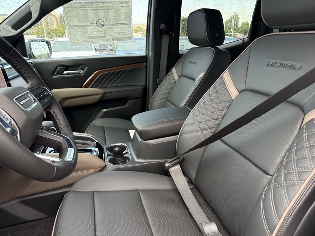 New 2026 GMC Canyon Denali w/ LPO, Black Badging Package AWD/4WD image 5