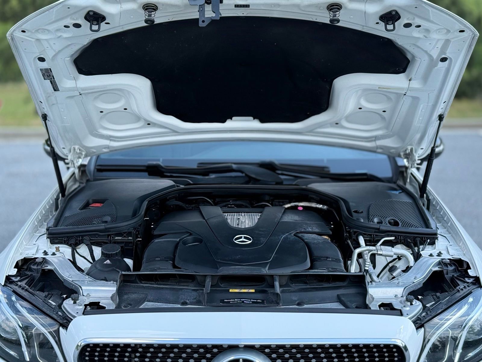 Used 2018 Mercedes-Benz E 400 4MATIC Coupe image 49