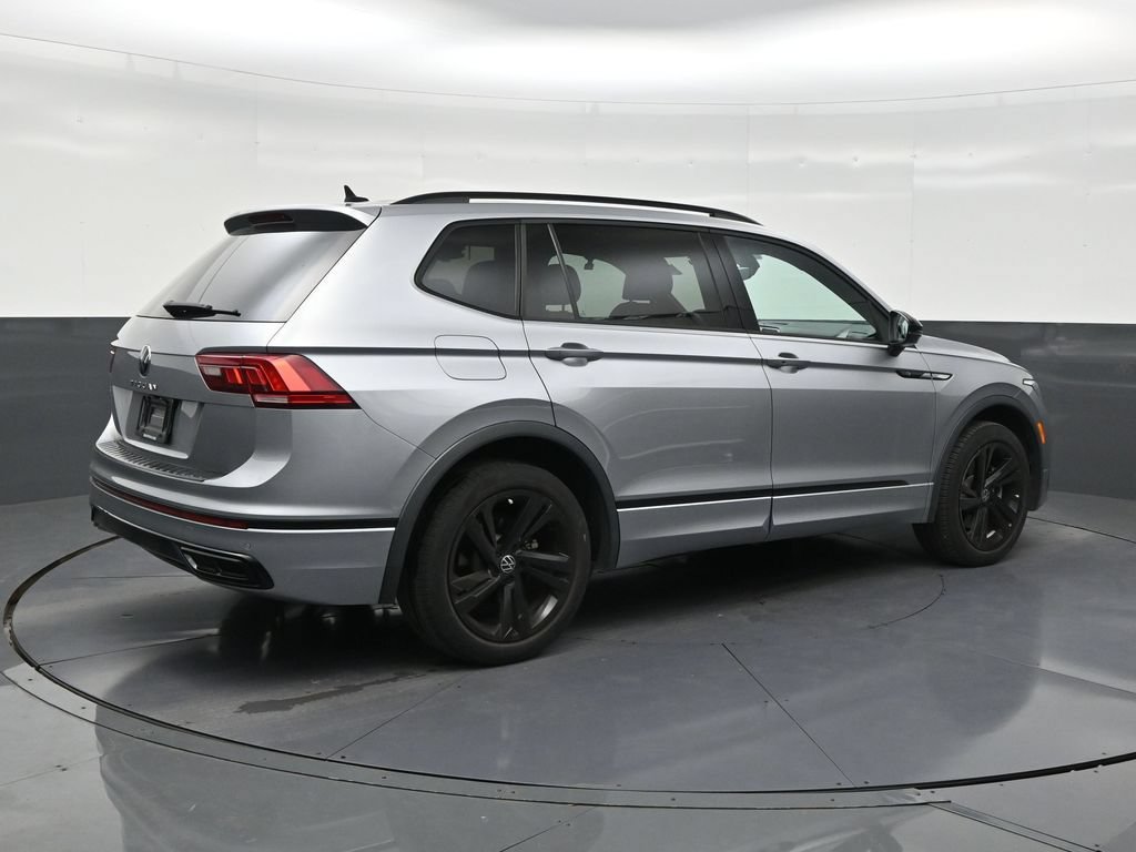 Used 2023 Volkswagen Tiguan SE R-Line FWD image 5