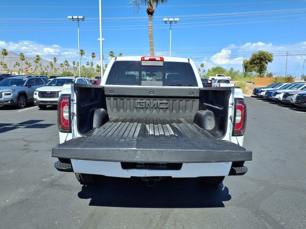 Used 2018 GMC Sierra 1500 SLT w/ All Terrain Package AWD/4WD image 15