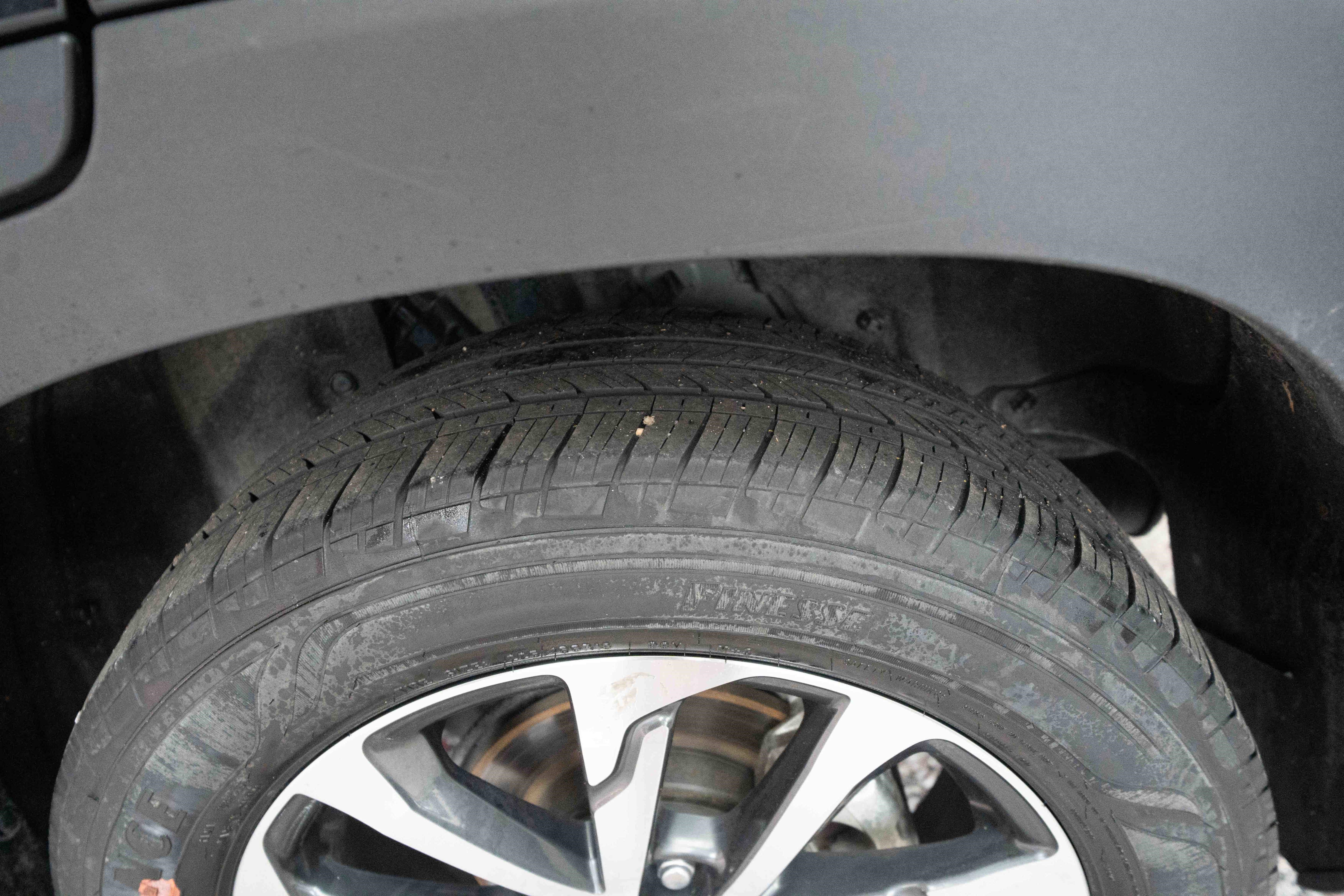 Used 2023 Toyota Corolla Cross XLE image 30