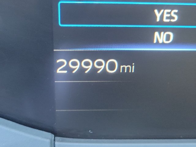 Used 2025 Toyota Prius FWD image 11