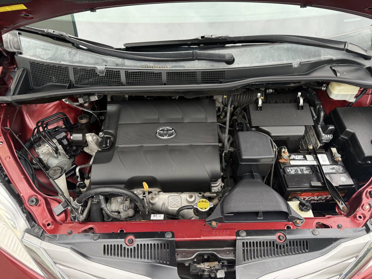 Used 2016 Toyota Sienna XLE Premium FWD image 12