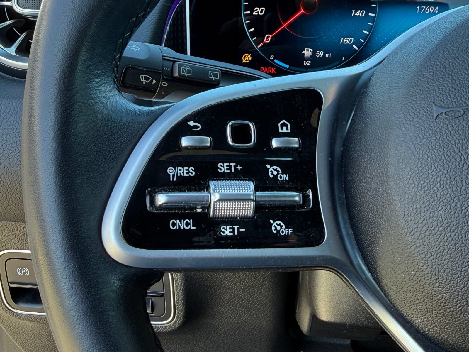 Used 2021 Mercedes-Benz GLB 250 image 28