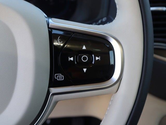 New 2024 Volvo XC90 T8 Ultimate w/ Protection Package Premier image 11