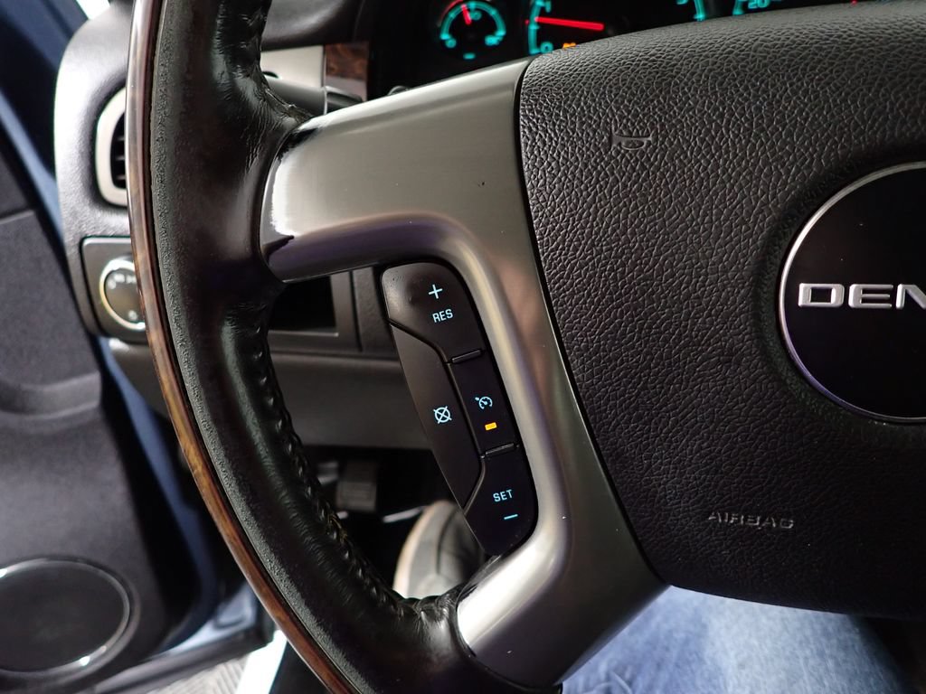 Used 2011 GMC Sierra 1500 Denali AWD/4WD image 27