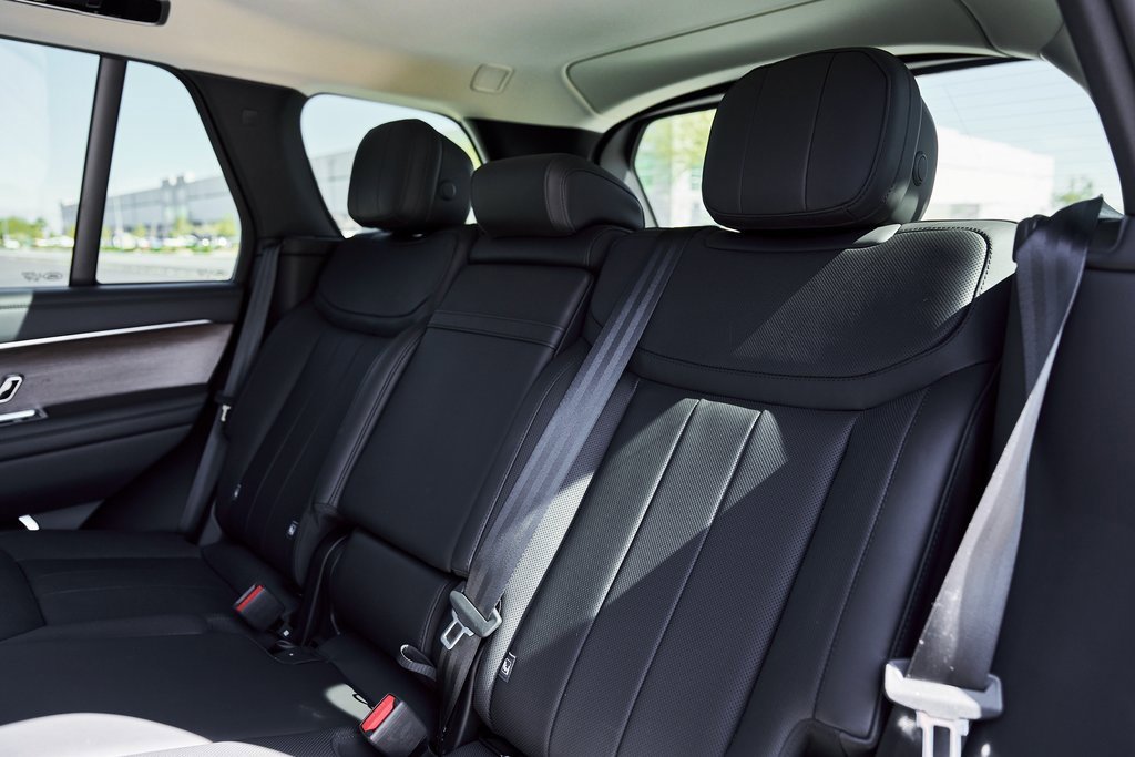 Used 2024 Land Rover Range Rover SE image 41