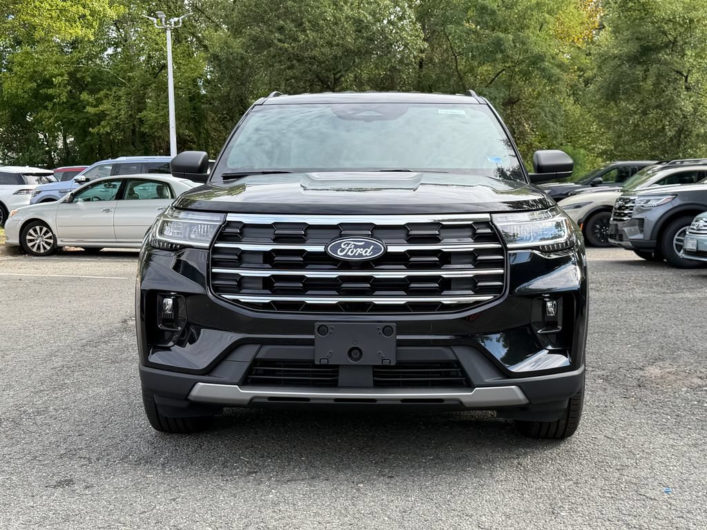 New 2027 Ford Explorer Active w/ Active Comfort Package AWD/4WD image 2