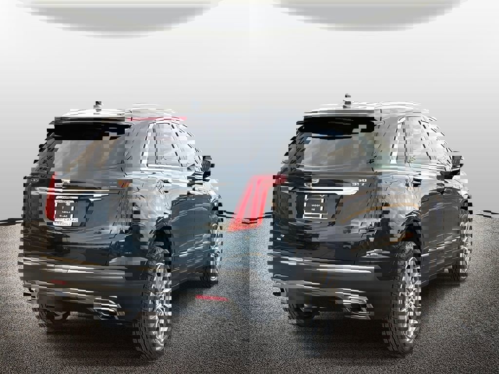 New 2026 Cadillac XT5 Premium Luxury w/ Driver Assist Package image 2