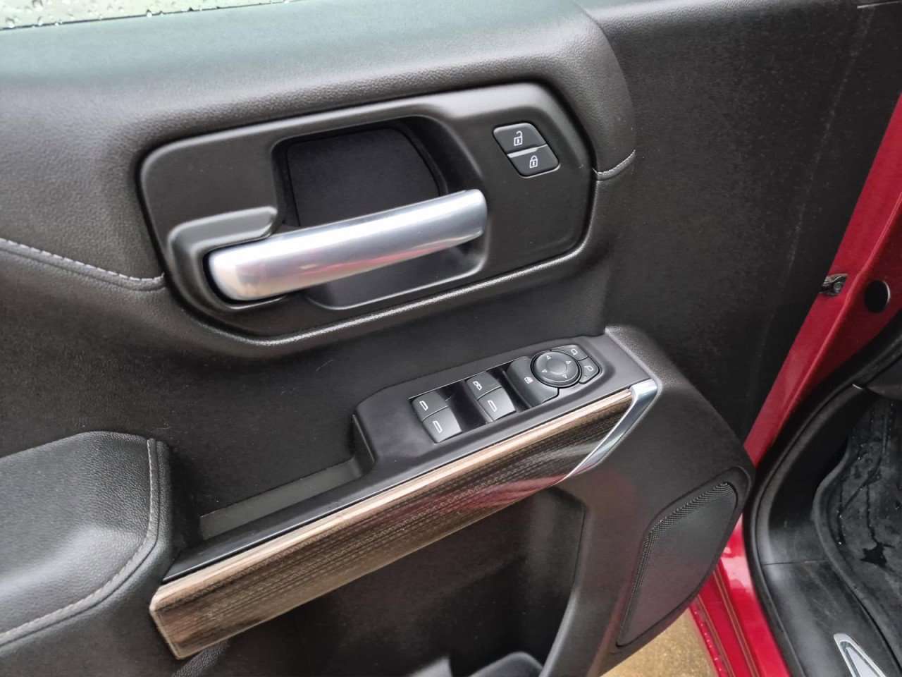 Certified 2019 Chevrolet Silverado 1500 RST AWD/4WD image 13