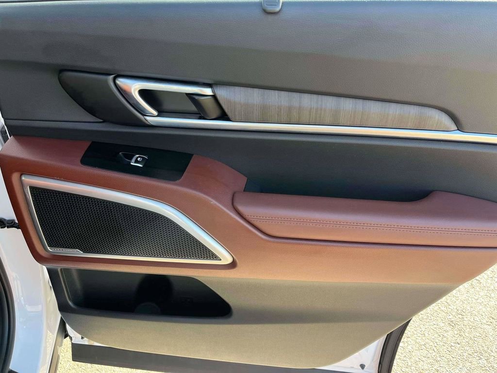 Used 2024 Kia Telluride EX image 9