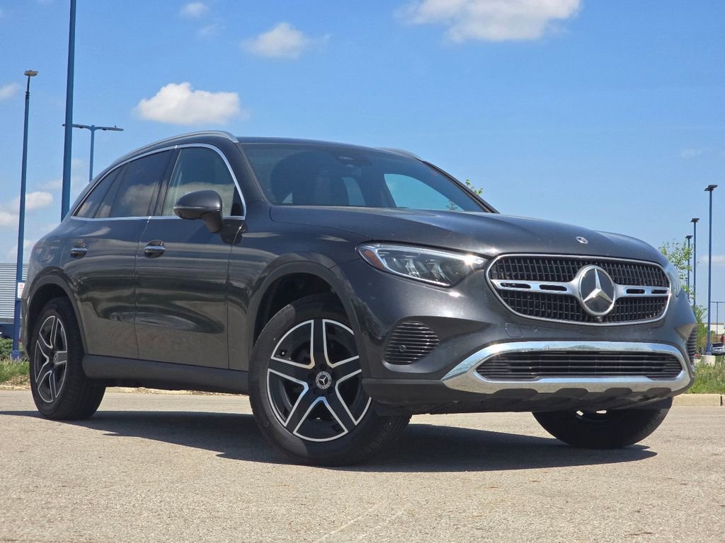 Certified 2026 Mercedes-Benz GLC 300 4MATIC image 1