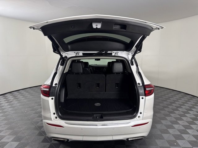 Used 2020 Buick Enclave Avenir w/ Avenir Technology Package image 11