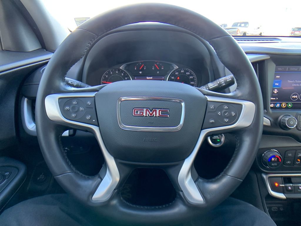 Used 2022 GMC Terrain SLT w/ Infotainment Package II image 16
