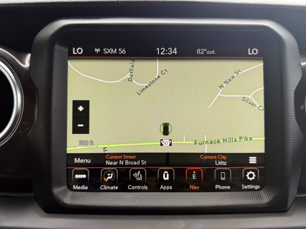 Used 2022 Jeep Wrangler Unlimited Sahara AWD/4WD image 18