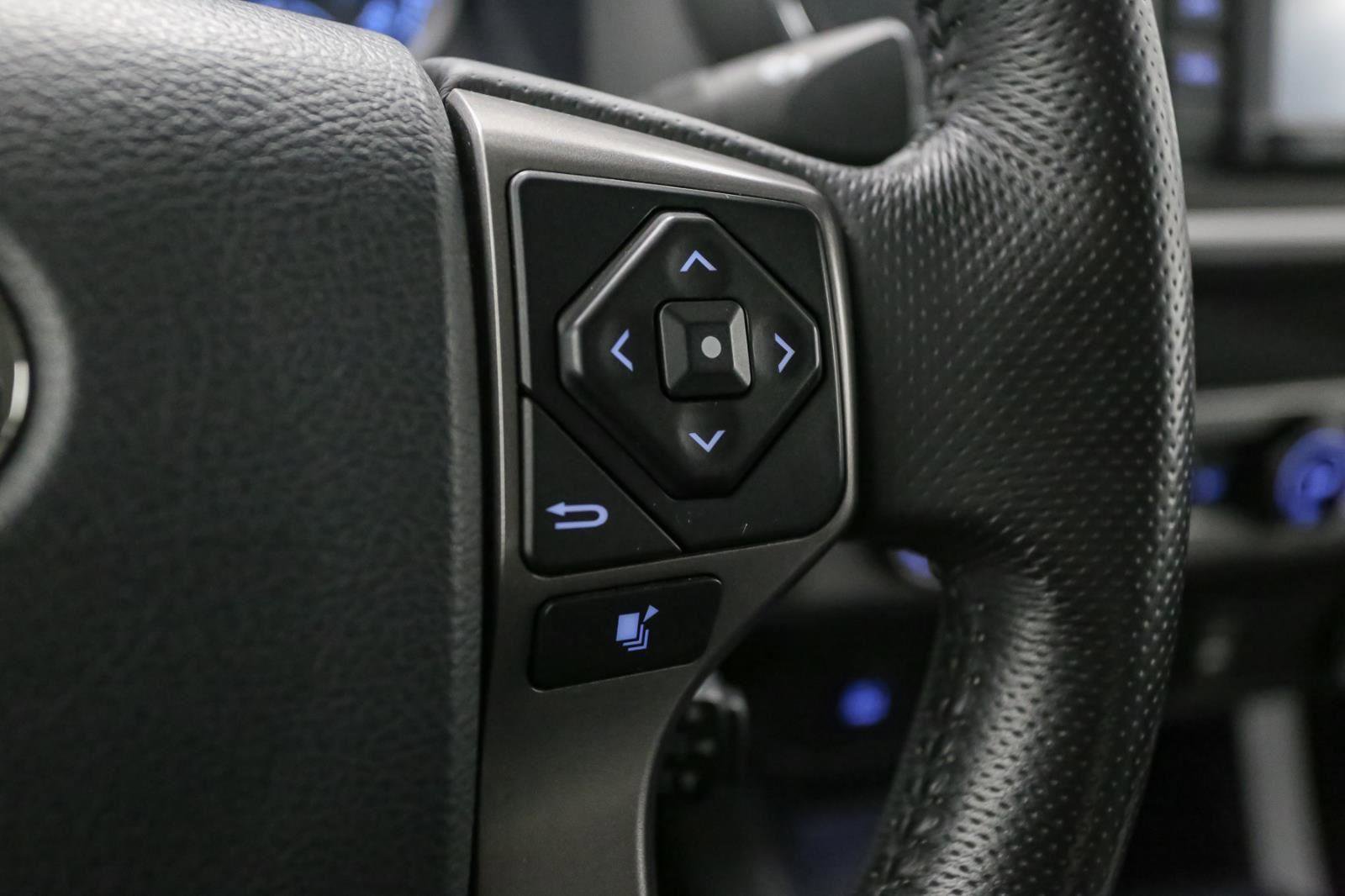 Used 2017 Toyota Tacoma SR5 image 32