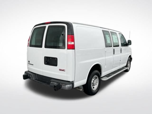 Used 2024 Chevrolet Express 2500 w/ Driver Convenience Package RWD image 7
