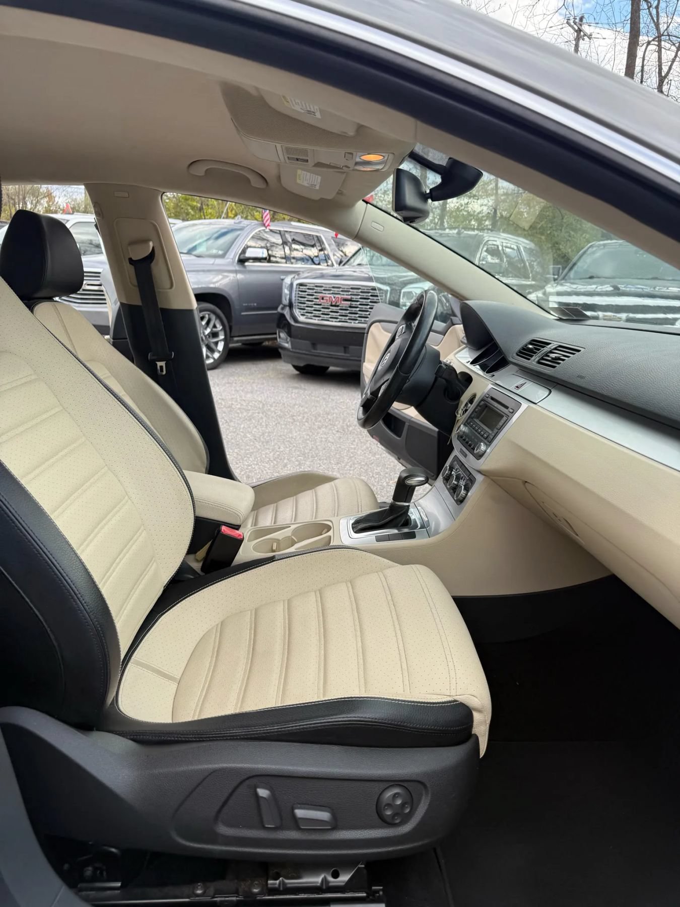 Used 2009 Volkswagen CC Sport FWD image 20