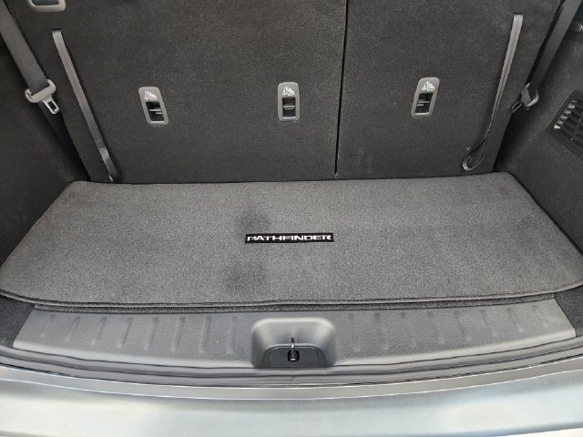 New 2026 Nissan Pathfinder SL FWD image 28