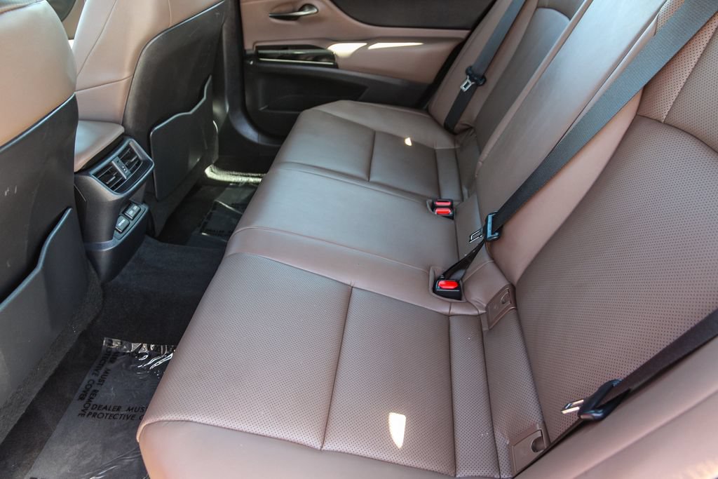 Certified 2025 Lexus ES 300h w/ Premium Package FWD image 20