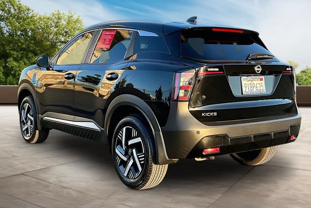 Certified 2026 Nissan Kicks SV FWD image 4