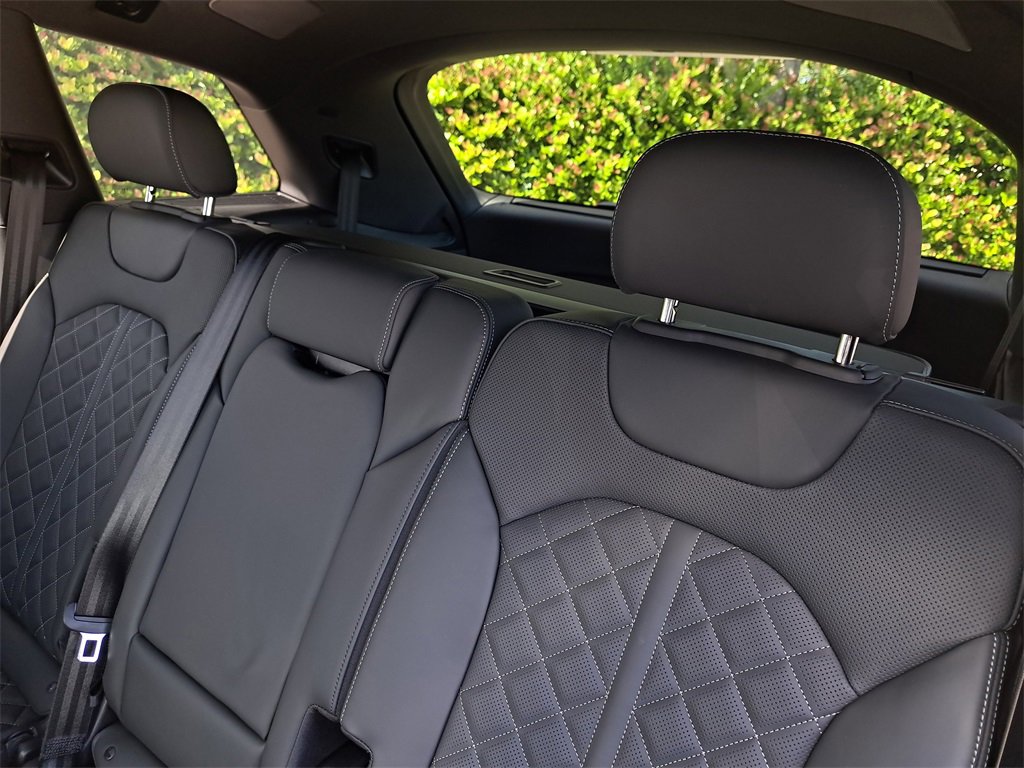 New 2026 Audi SQ7 Premium Plus image 27
