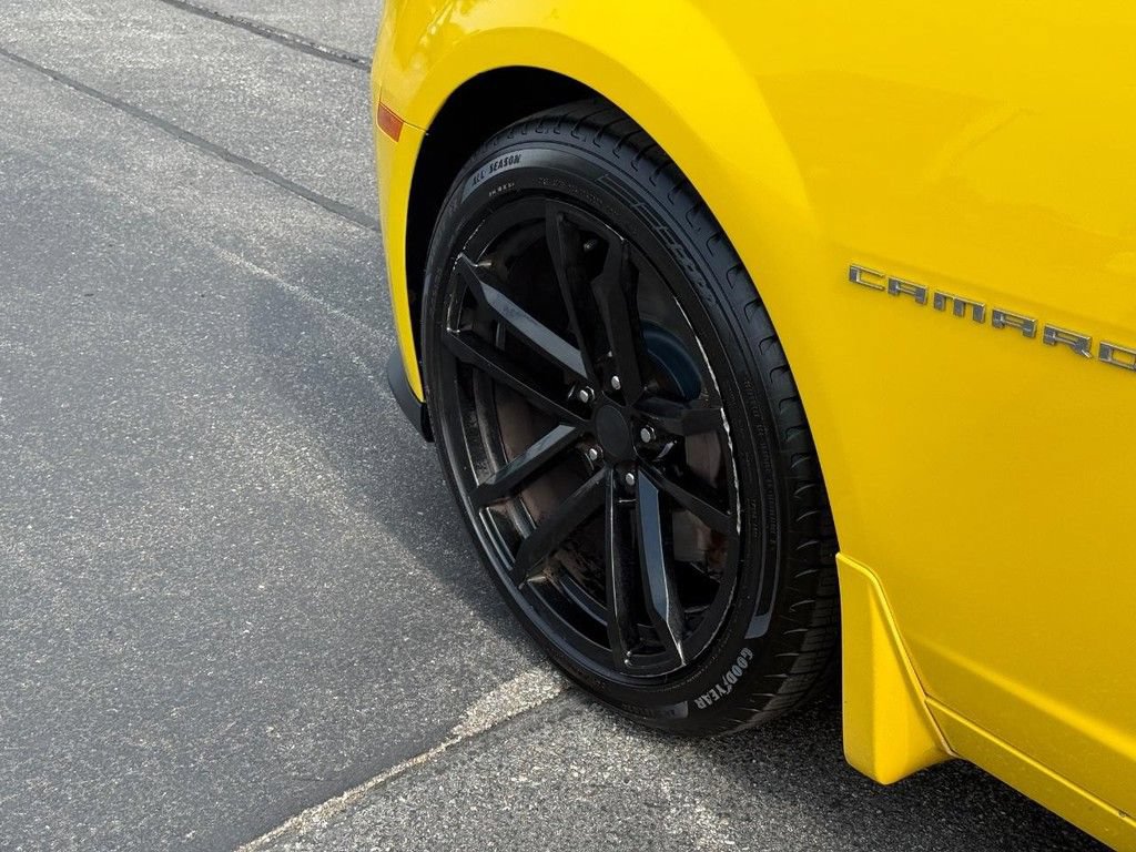Used 2010 Chevrolet Camaro SS w/ Black Stripe Package RWD image 12