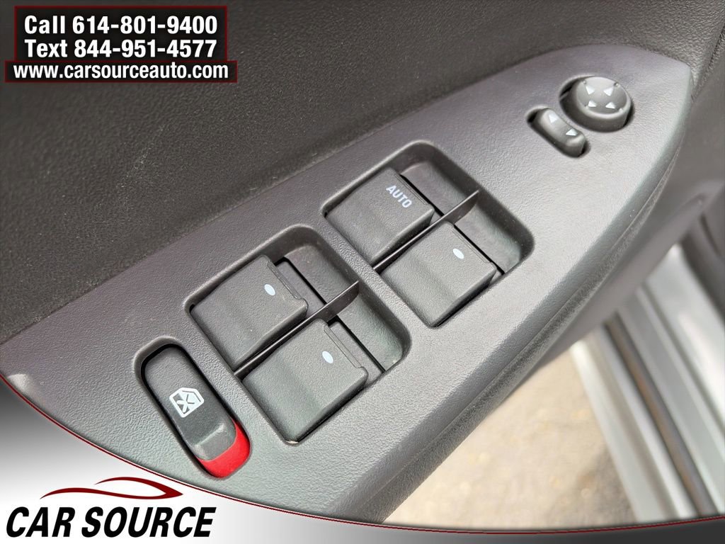 Used 2009 Chevrolet Impala LT FWD image 14
