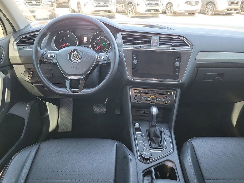 Used 2018 Volkswagen Tiguan SE AWD/4WD image 10