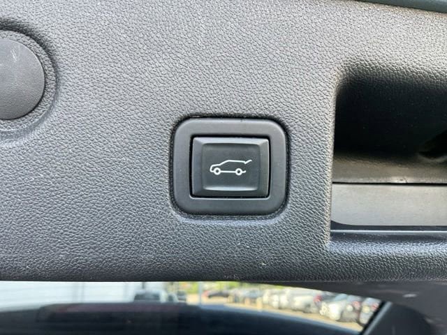 Certified 2023 Chevrolet Equinox LT FWD image 10