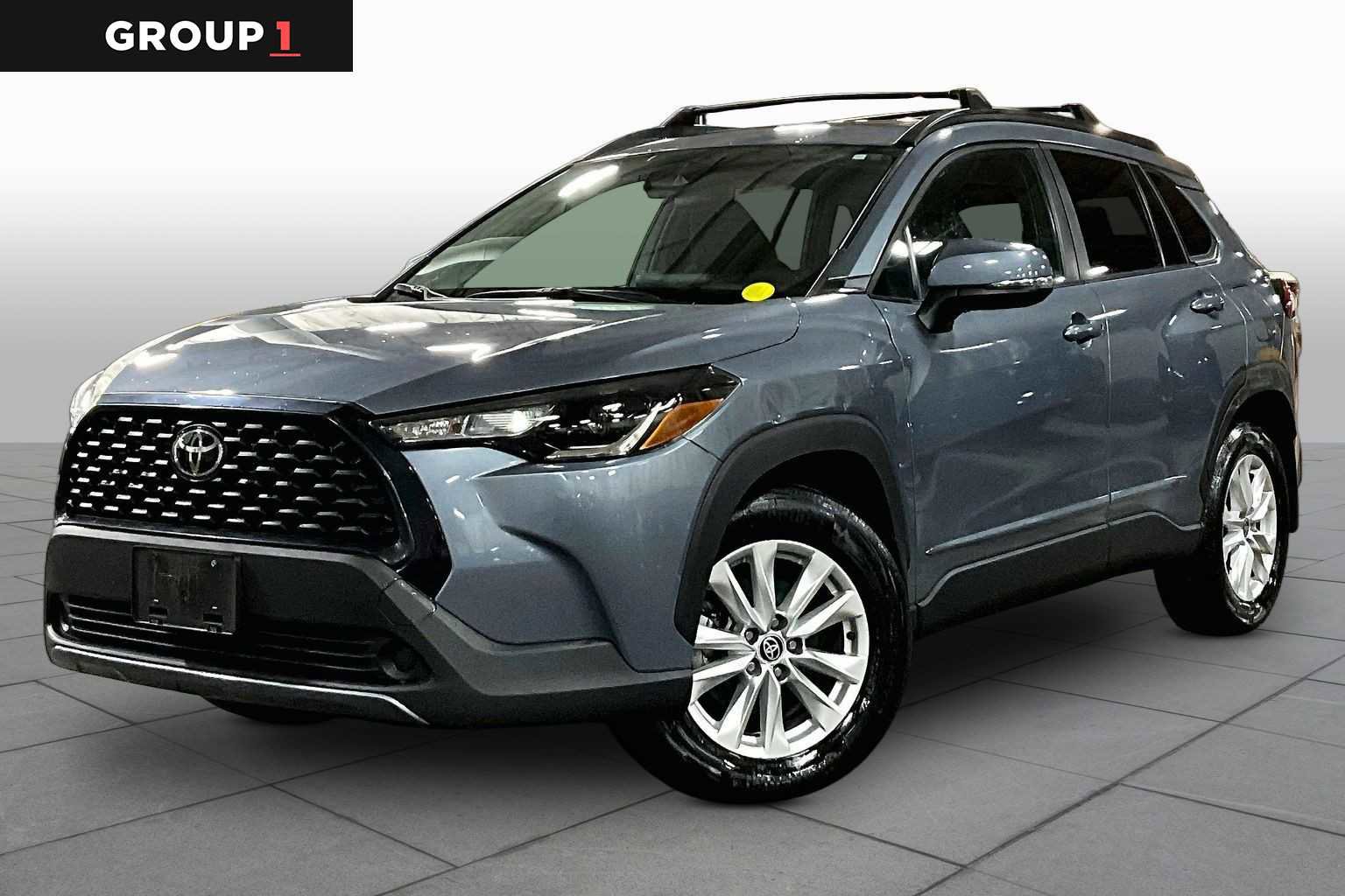Used 2023 Toyota Corolla Cross LE w/ Moonroof Package image 1
