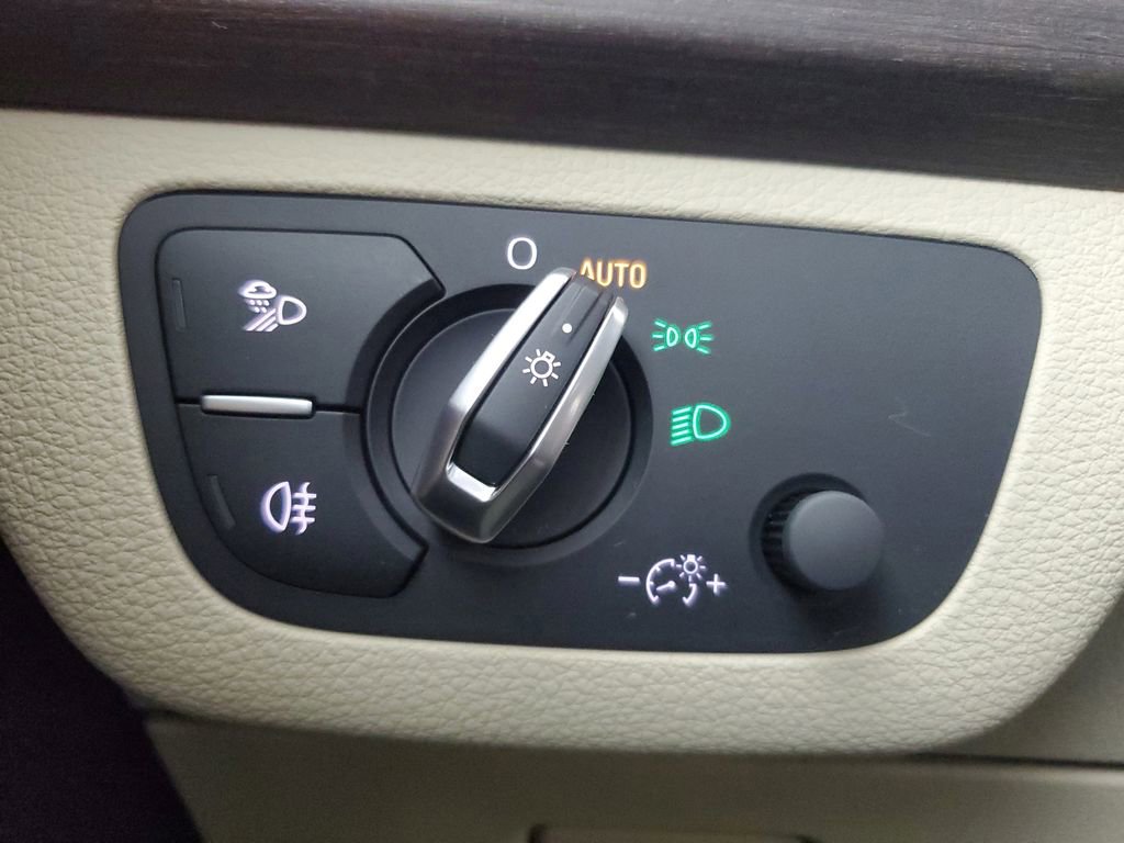 Used 2025 Audi Q5 2.0T Premium Plus w/ Premium Plus Package image 36