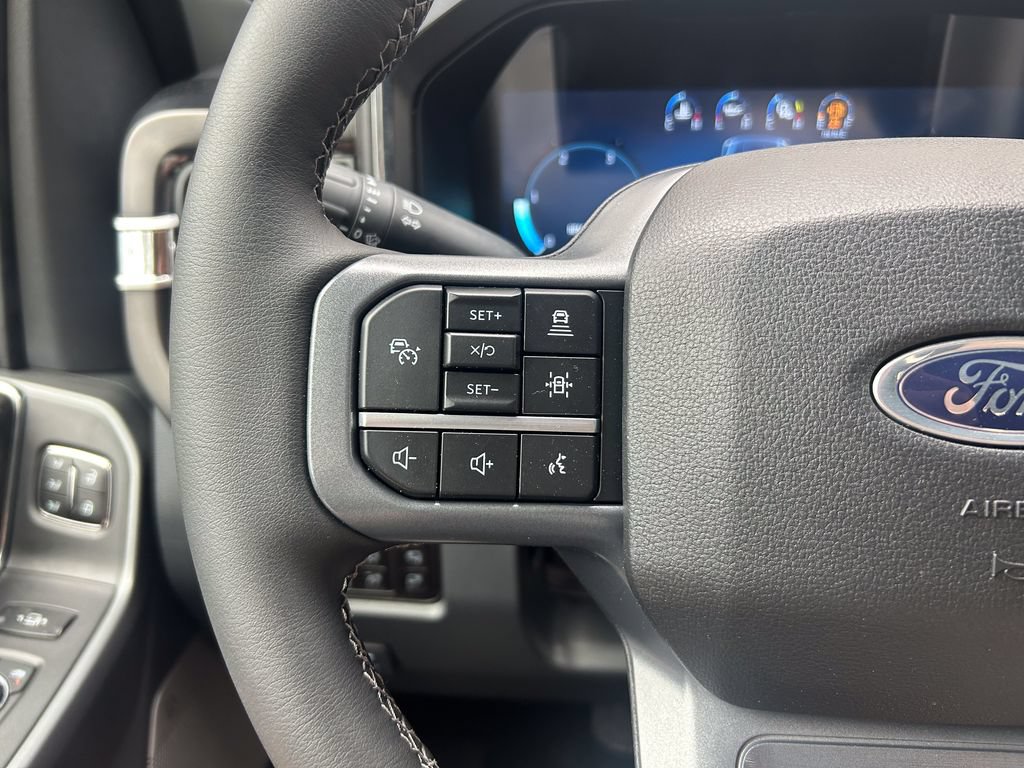 New 2026 Ford F350 Lariat w/ Lariat Premium Package AWD/4WD image 24