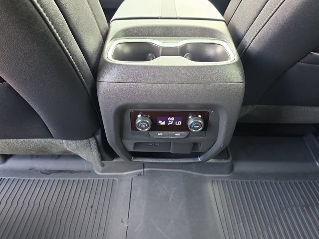 Certified 2026 Chevrolet Traverse Z71 w/ Driver Confidence Package AWD/4WD image 13
